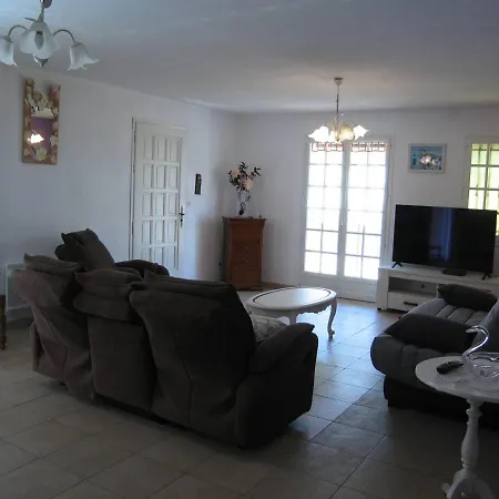 4 Pieces, 10 Couchages, Jardin, Terrasses, A 900m De La Plage, Saint-cyprien - Fr-1-106-35 サン・シプリアン