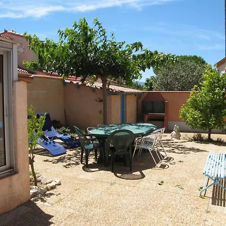 4 Pieces, 10 Couchages, Jardin, Terrasses, A 900m De La Plage, Saint-cyprien - Fr-1-106-35