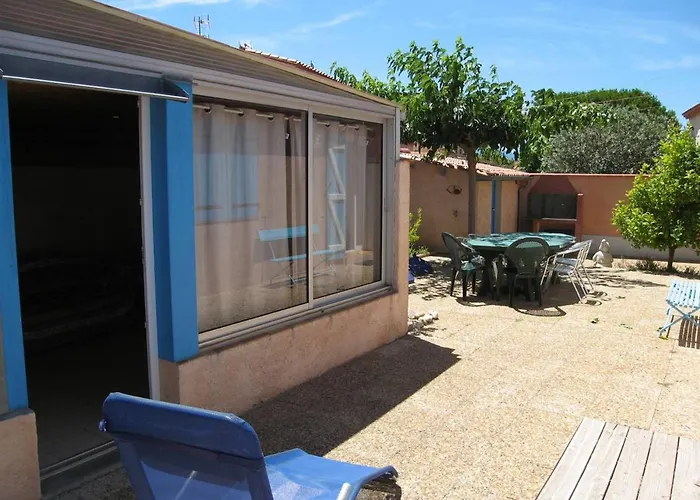 4 Pieces, 10 Couchages, Jardin, Terrasses, A 900m De La Plage, Saint-cyprien - Fr-1-106-35 Villa Saint-Cyprien